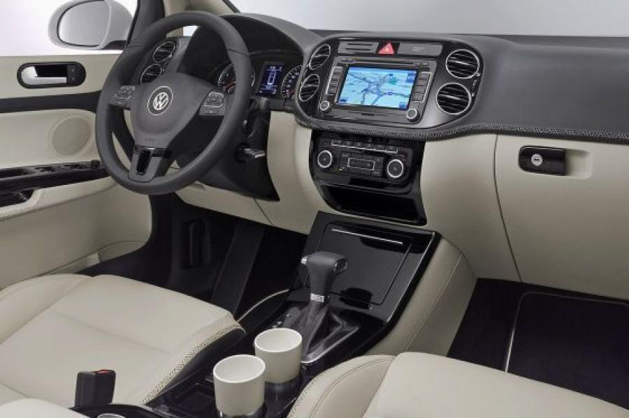  Volkswagen Golf Plus 2008 года  (фото 4 из 15)